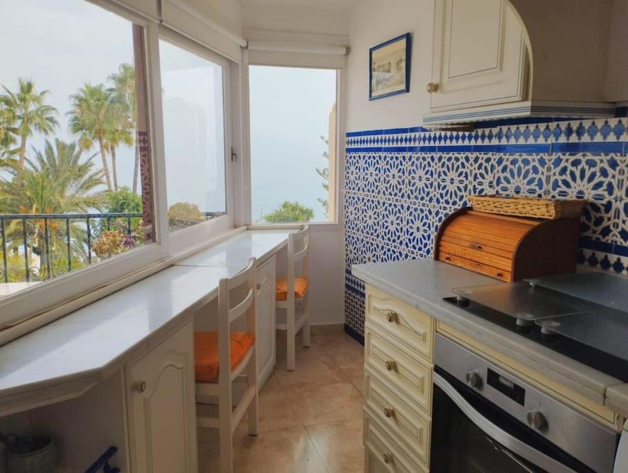 Beautiful 2 Bedroom In Calle Carabeo, Nerja Exterior foto